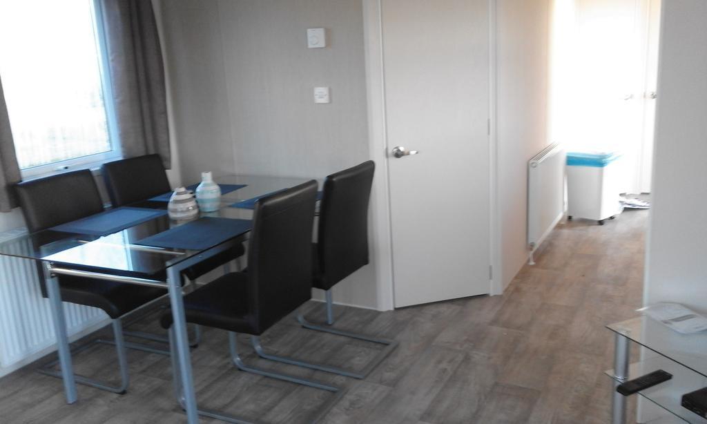 Vakantie Chalet マックム エクステリア 写真
